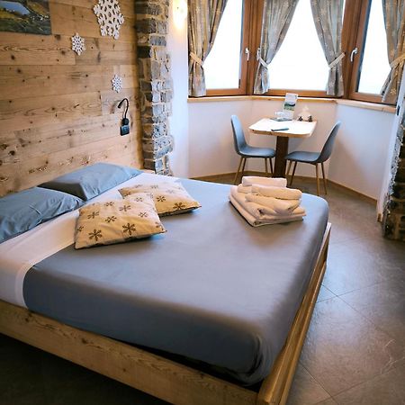 Atelier Della Montagna Panzió Zambla Alta Kültér fotó