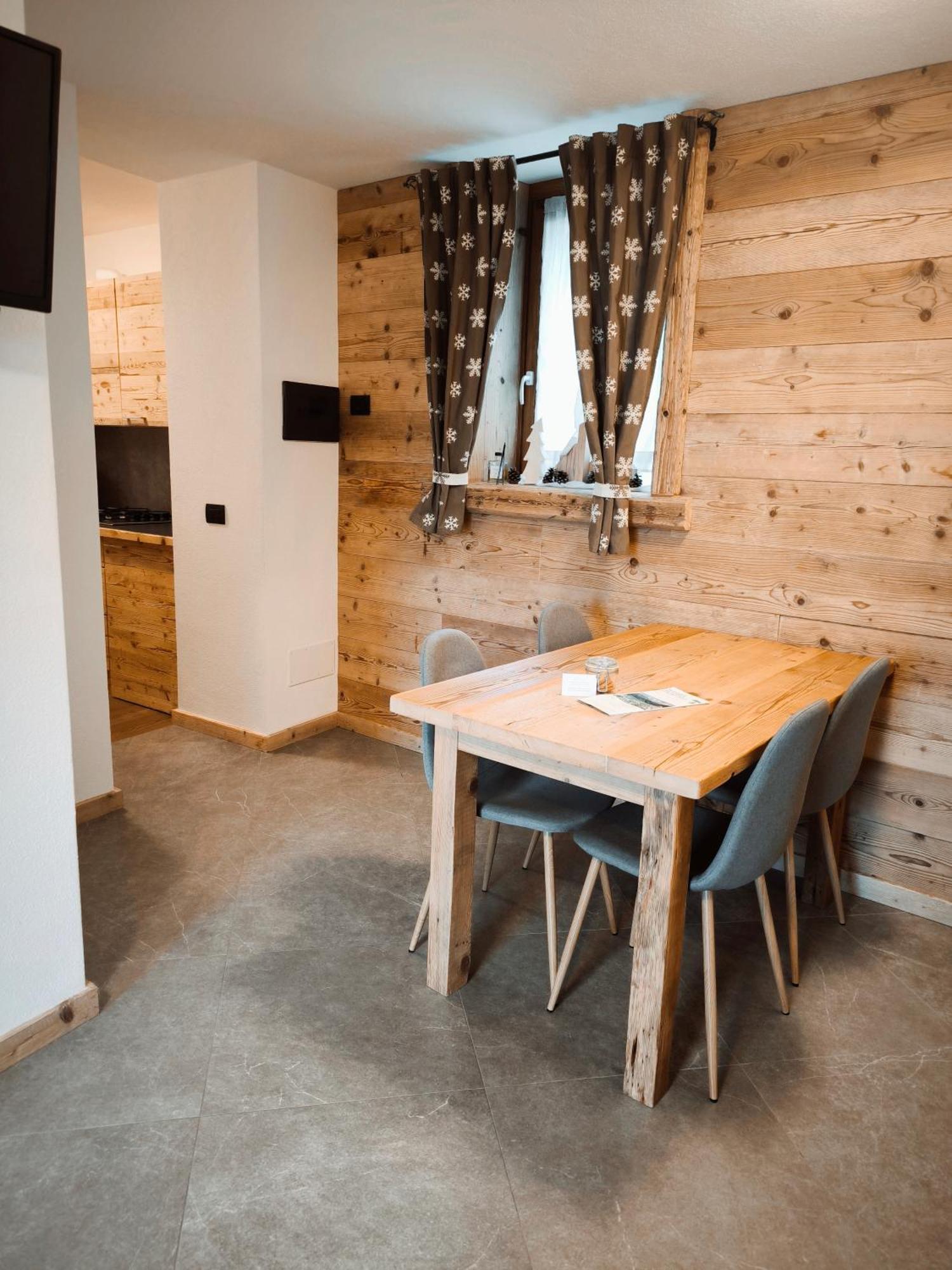 Atelier Della Montagna Panzió Zambla Alta Kültér fotó